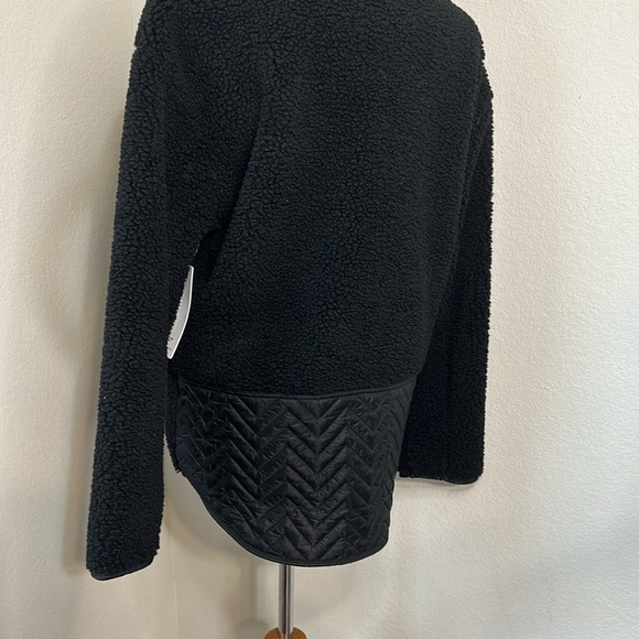 🆕 Athleta cozy Sherpa snap sweatshirt black size medium - Picture 6 of 12